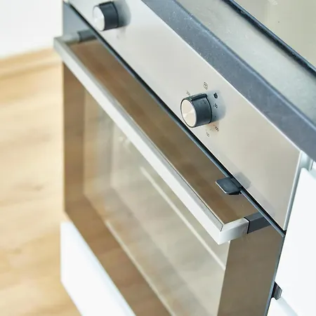 Be-3g - Joli 2 Pieces Equipe Pour 1-2 Pers Au 3eme Etage Au Centre De *